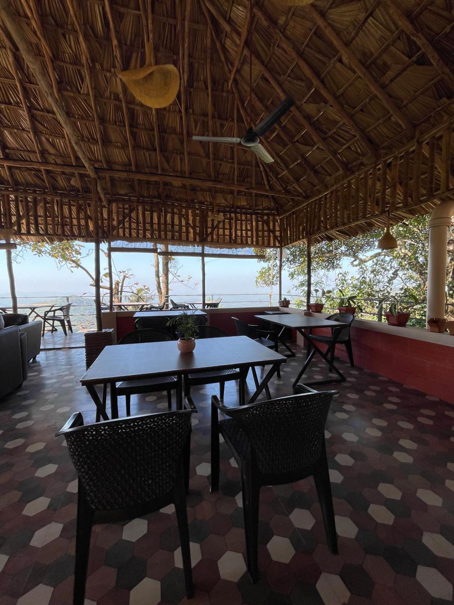 Sunset Valley Kerala Pool Resort - Serene Natural Forest Cottage Stay In Idukki With Sunrise & Sunset Panoramas, Natural Streams & Tranquil Summer Evenings Pīrmed 외부 사진
