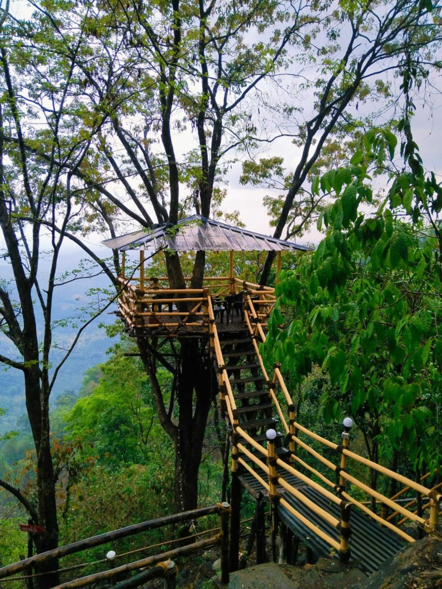 Sunset Valley Kerala Pool Resort - Serene Natural Forest Cottage Stay In Idukki With Sunrise & Sunset Panoramas, Natural Streams & Tranquil Summer Evenings Pīrmed 외부 사진