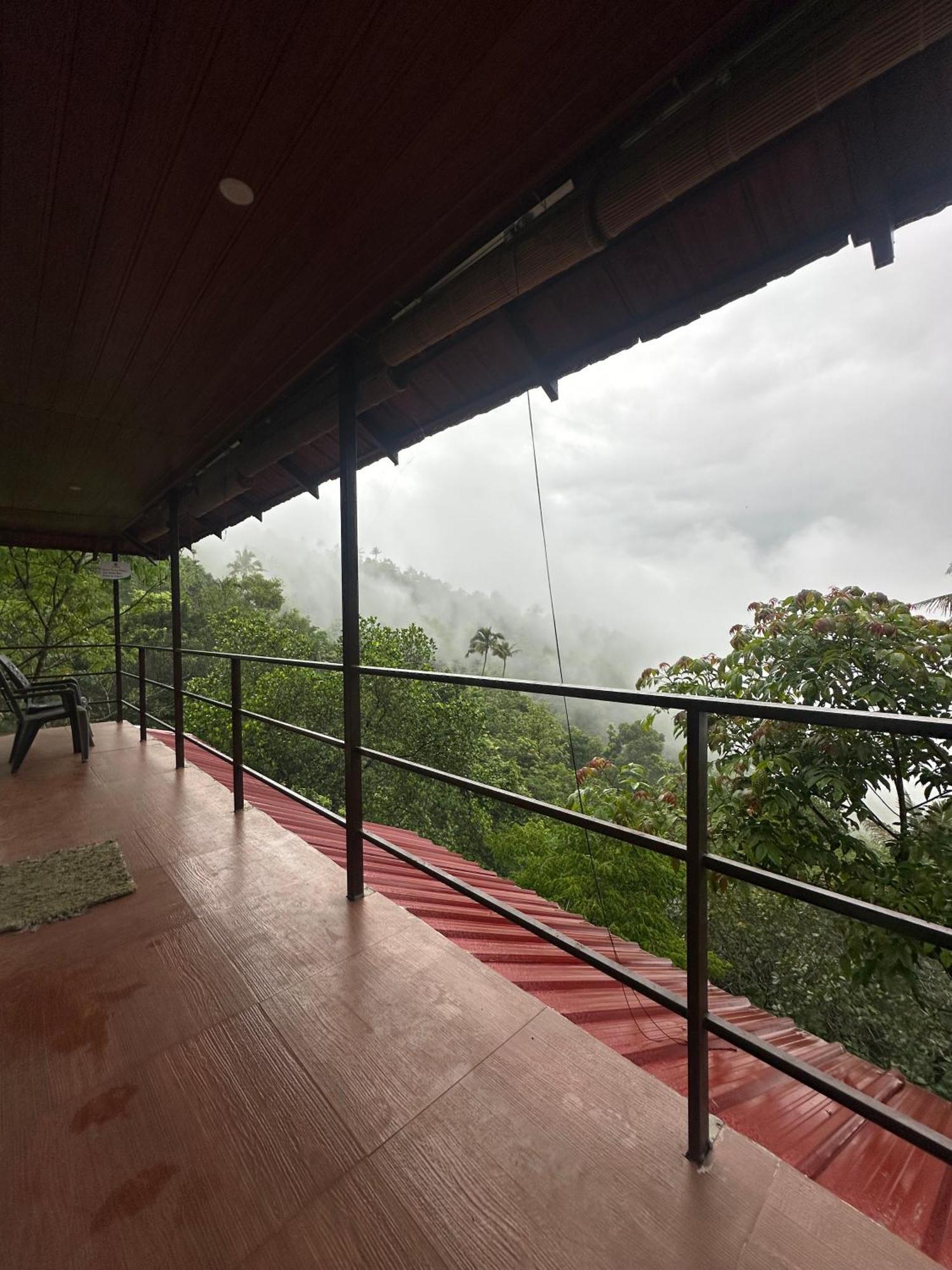 Sunset Valley Kerala Pool Resort - Serene Natural Forest Cottage Stay In Idukki With Sunrise & Sunset Panoramas, Natural Streams & Tranquil Summer Evenings Pīrmed 외부 사진
