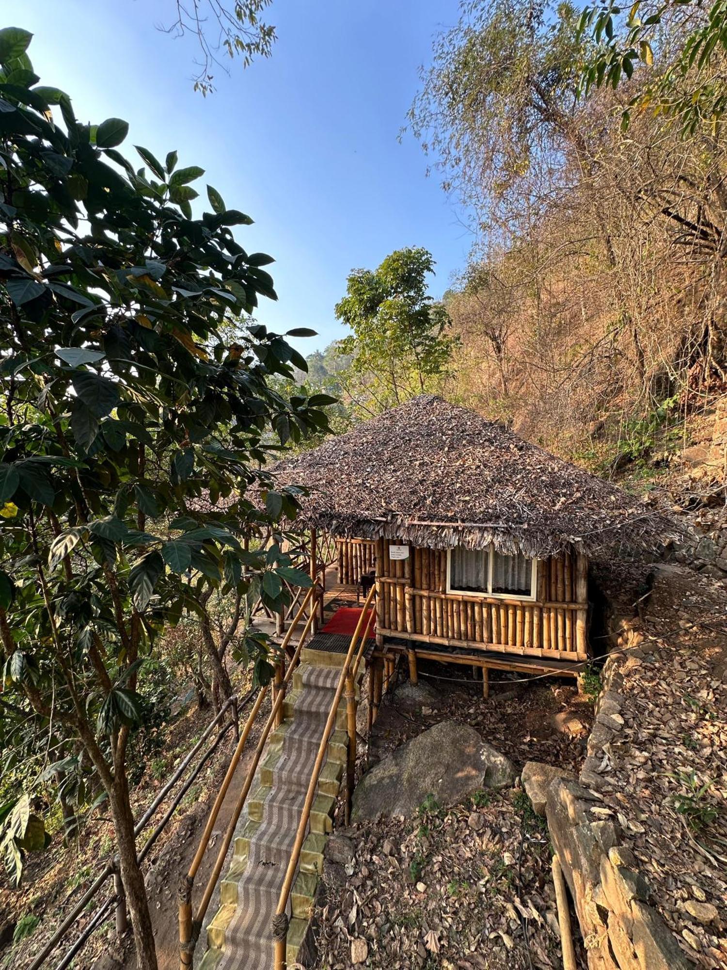 Sunset Valley Kerala Pool Resort - Serene Natural Forest Cottage Stay In Idukki With Sunrise & Sunset Panoramas, Natural Streams & Tranquil Summer Evenings Pīrmed 외부 사진