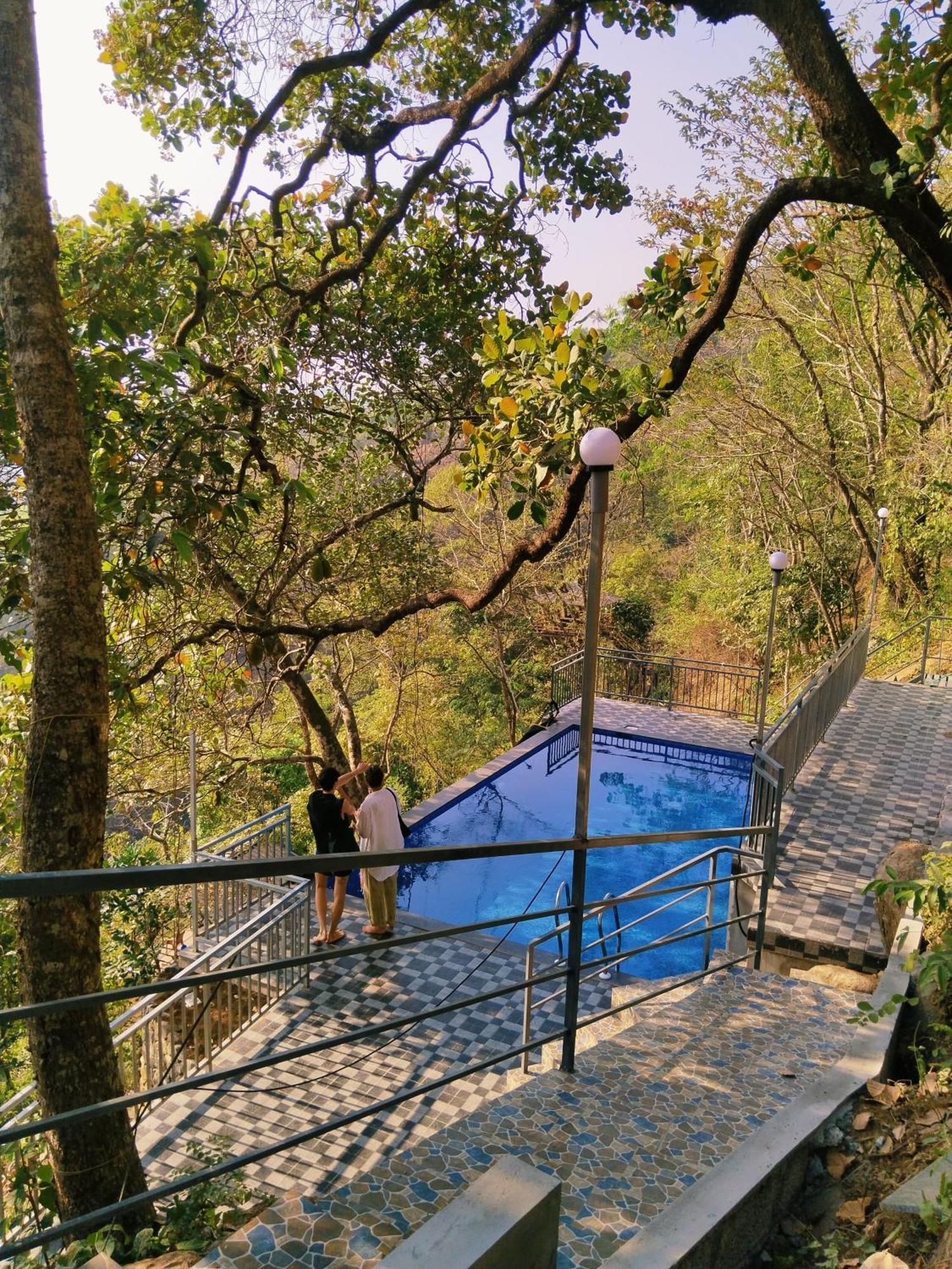 Sunset Valley Kerala Pool Resort - Serene Natural Forest Cottage Stay In Idukki With Sunrise & Sunset Panoramas, Natural Streams & Tranquil Summer Evenings Pīrmed 외부 사진