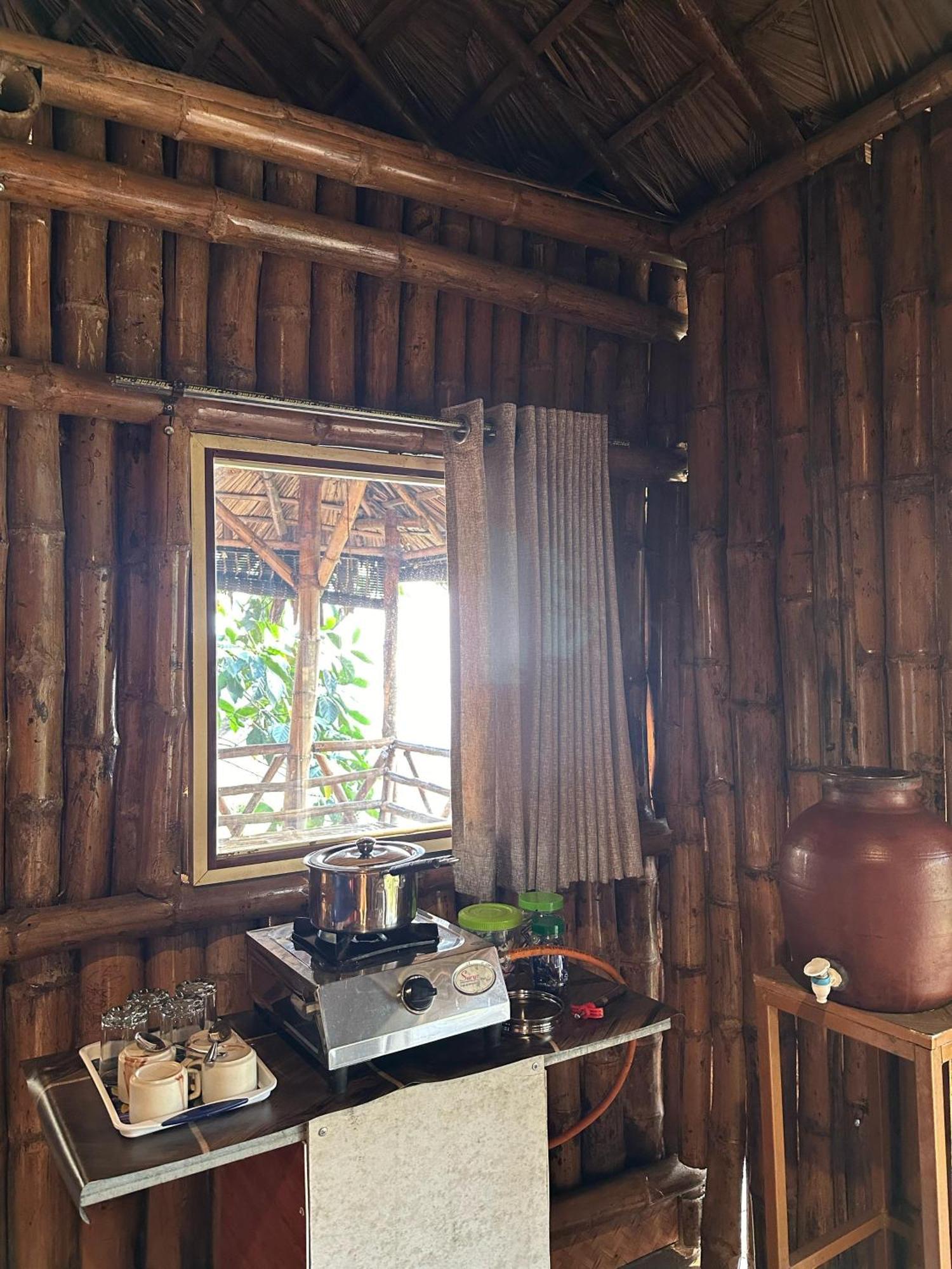 Sunset Valley Kerala Pool Resort - Serene Natural Forest Cottage Stay In Idukki With Sunrise & Sunset Panoramas, Natural Streams & Tranquil Summer Evenings Pīrmed 외부 사진