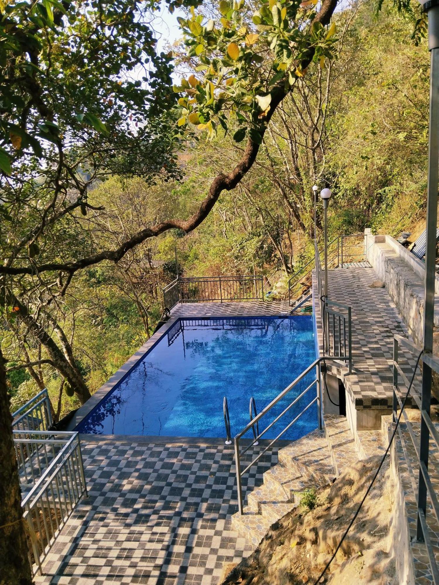 Sunset Valley Kerala Pool Resort - Serene Natural Forest Cottage Stay In Idukki With Sunrise & Sunset Panoramas, Natural Streams & Tranquil Summer Evenings Pīrmed 외부 사진