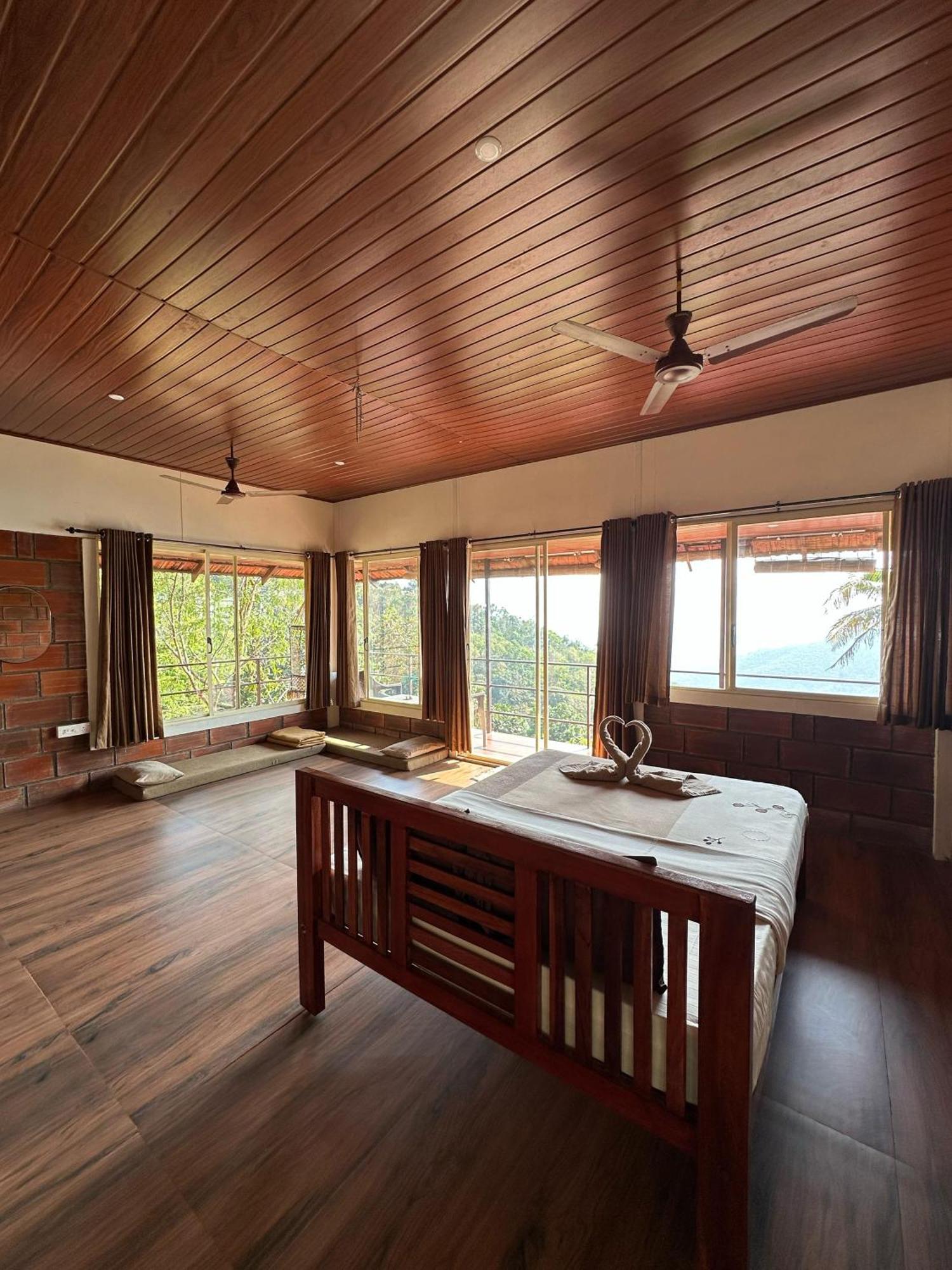 Sunset Valley Kerala Pool Resort - Serene Natural Forest Cottage Stay In Idukki With Sunrise & Sunset Panoramas, Natural Streams & Tranquil Summer Evenings Pīrmed 외부 사진